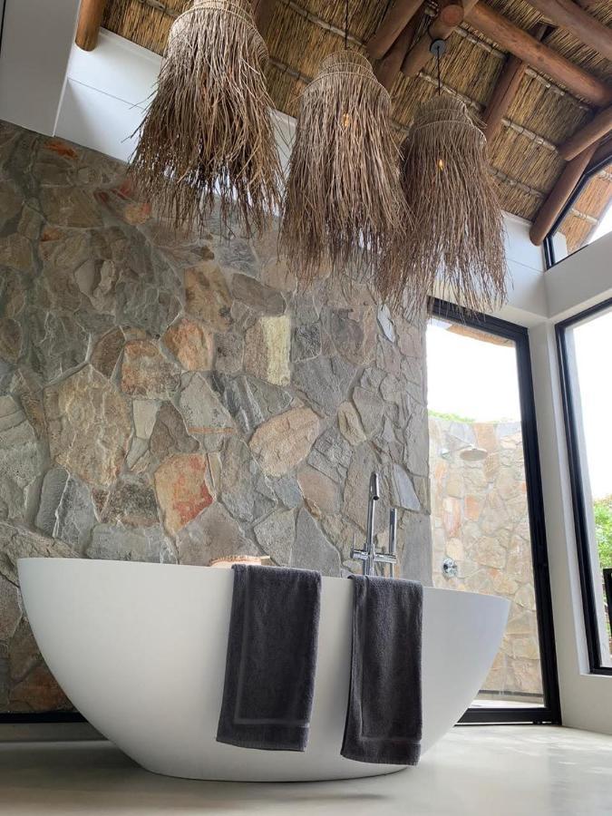 Laluka Safari Lodge - Welgevonden Game Reserve Luaran gambar